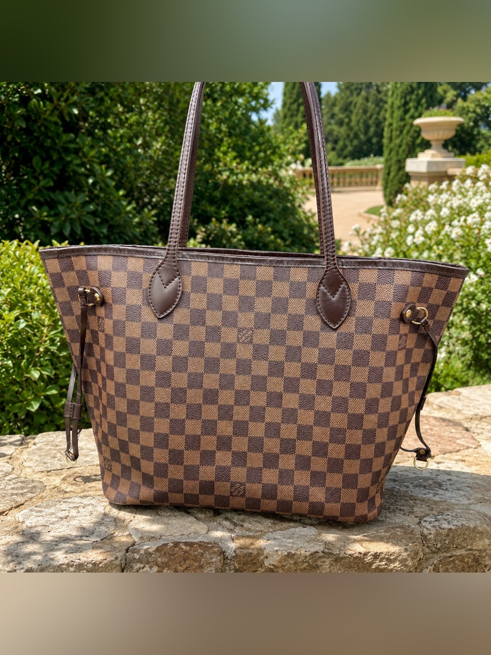 Louis Vuitton Neverfull MM Damier Ebene Tote w/Red Interior Good Condition